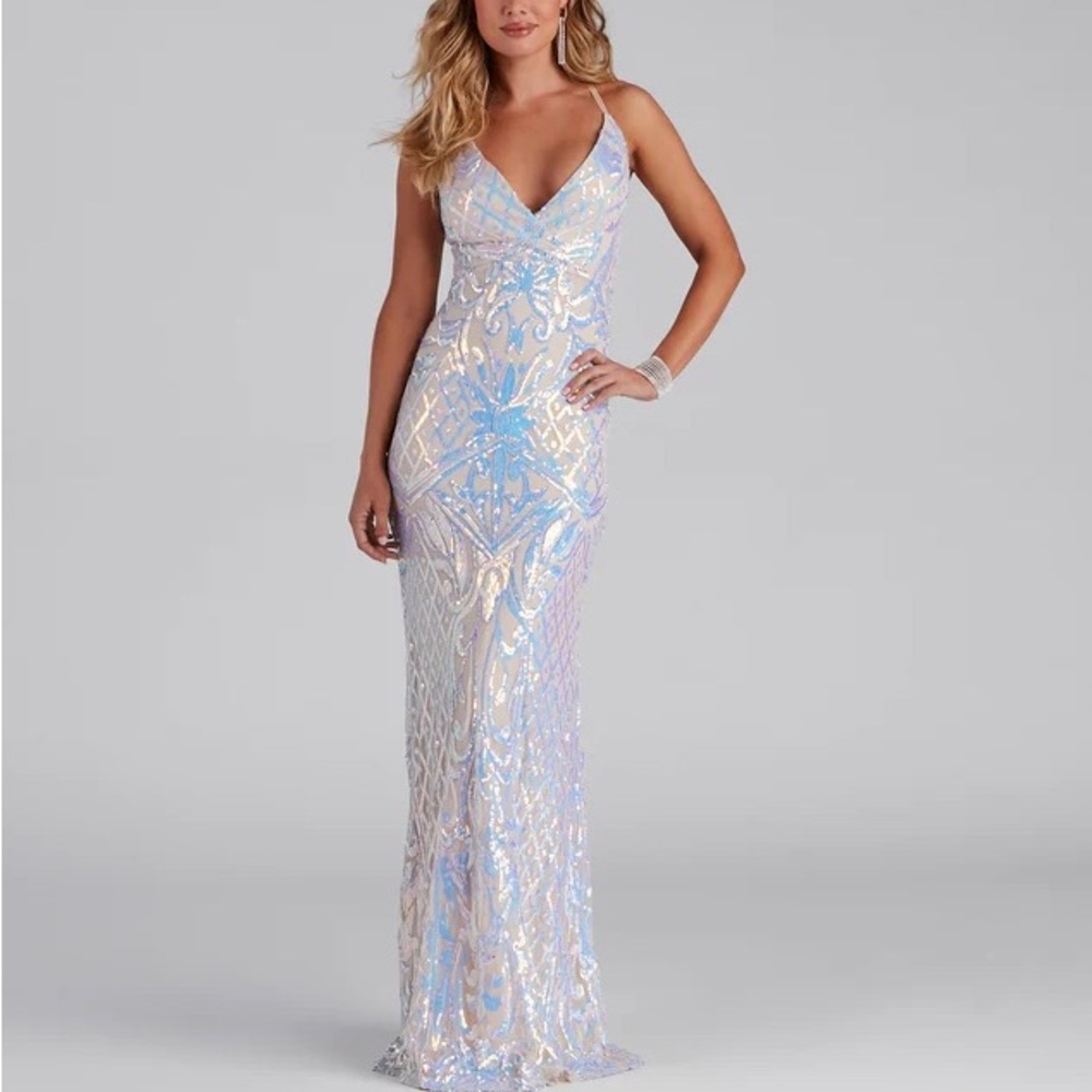 SOLD Windsor iridescent sequin prom dress
